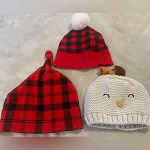 Set of 3 seasonal hats 6-12 months